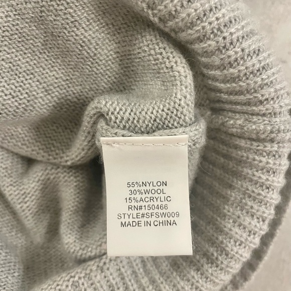 WOOL BLEND KNIT SWEATER - Picture 3 of 3